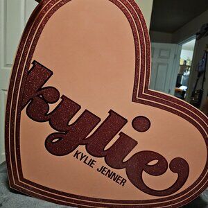 Kylie cosmetic Valentines collection